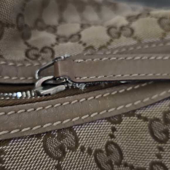 Gucci Double-G Medium Bag - Picture 9 of 15